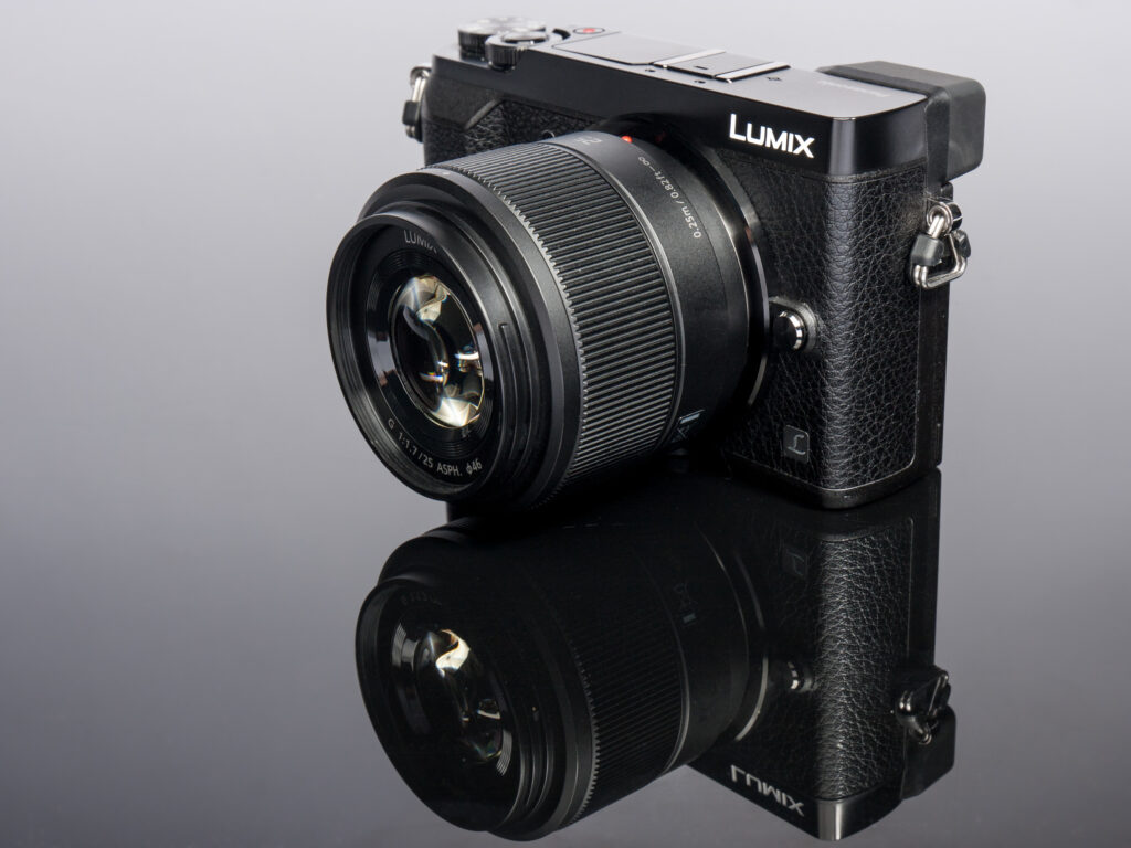 Lens Options: Fixed vs Interchangeable