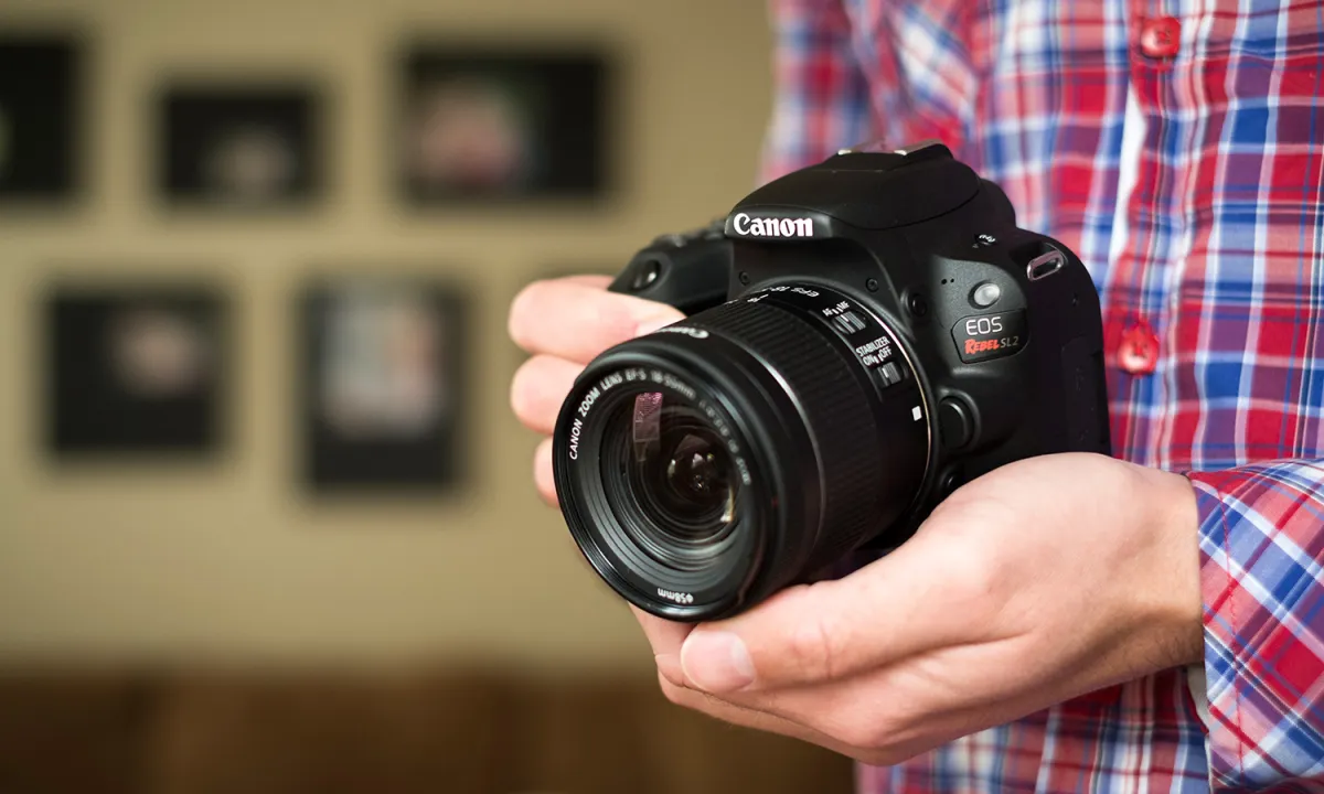Canon SL2
